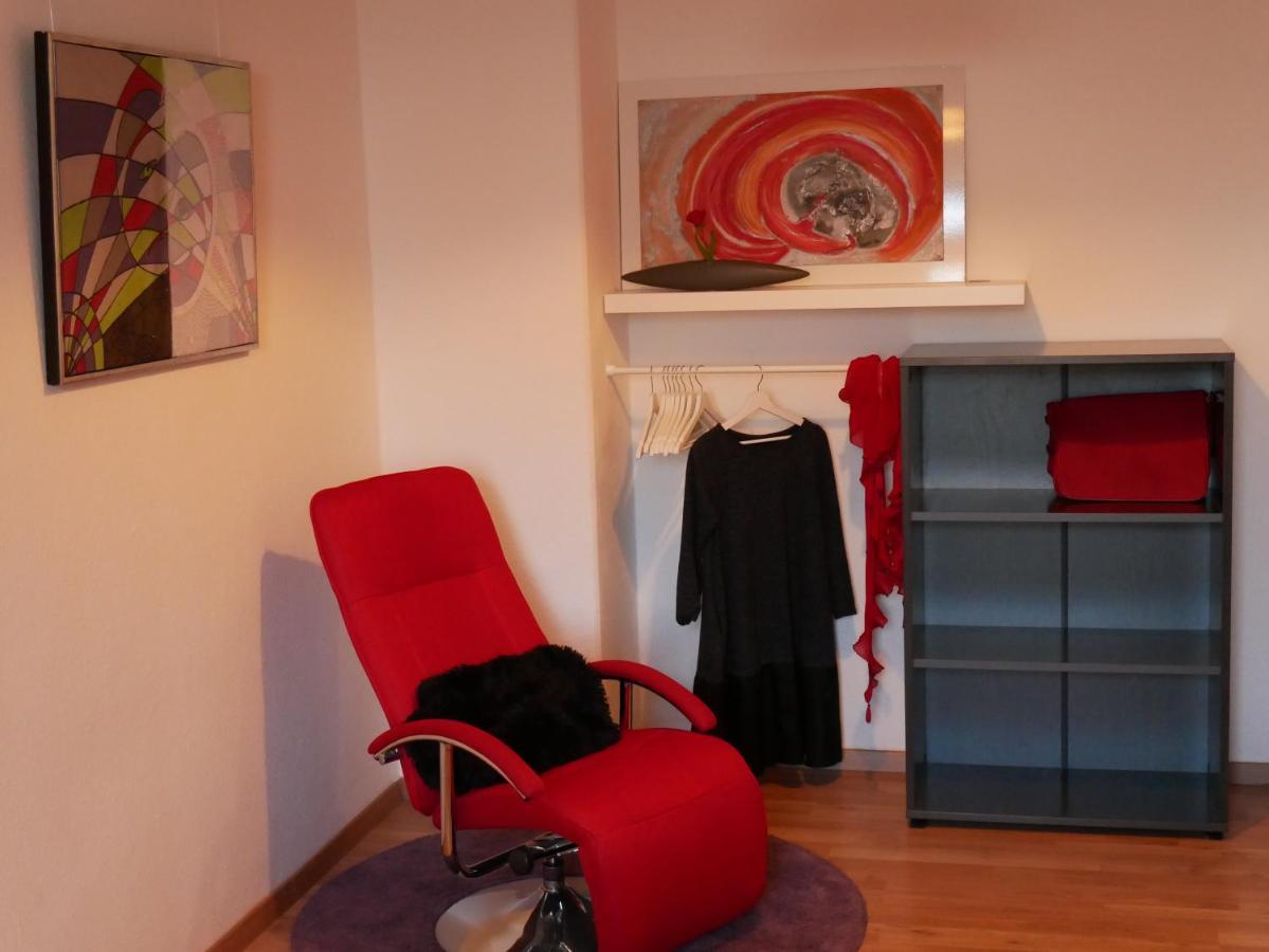 Ferienwohnungen In Der Kunstgalerie Charlie Und Jenny Chemnitz Buitenkant foto
